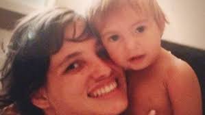 Filha gata de Evandro Mesquita fala dos muitos nãos em testes na carreira:  'Sobrenome famoso gera preconceito'