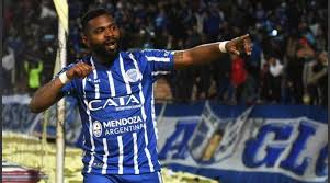 El delantero de godoy cruz tenía 30 años y estaba bajo tratamiento psiquiátrico por un cuadro de depresión. Zl Tmkbu69bxm