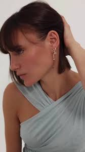 ❄️ Un éclat givré, un charme intemporel ✨ Découvrez notre composition  Givrée nouvelle co’, pensée pour capturer la magie des reflets glacés🧊 À  porter et à mixer sans modération pour illuminer chaque ...