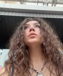 K-Pop concerts are so wild , Everyone always looks so great at them, I must  say I was definitely feelin myself. But also the performance 👏🏽 , Dance  ✔️, Fan service✔️, Fireworks✔️, Confetti ✔️, It was ...