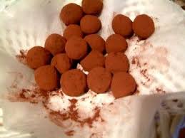 Truffes Au Chocolat Une Recette Pour Les Enfants Truffes Au Chocolat Truffe Recette Recette Truffe Chocolat