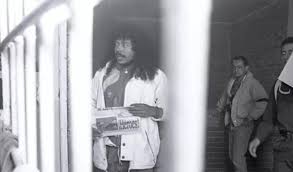 Cuánto tiempo estuvo René Higuita en la cárcel?
