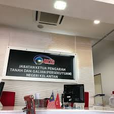 Fotos En Jabatan Ketua Pengarah Tanah Dan Galian Persekutuan Kelantan Edificio Gubernamental En Kota Bharu