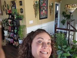 Someone made a post that said they were hoping to have 50 plants in their  house. I decided to count and I have 52 just in my bedroom.😆🌱🌿😍