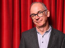 Fans of friday night dinner are mourning the death of paul ritter who has passed away aged 54. F2vjzekkoeoxzm