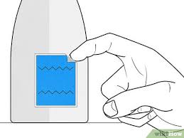 Metode ini lebih tepat digunakan pada objek yang berbahan kaca dan berukuran kecil seperti toples, gelas kaca, piring, dan lain sebagainya. 6 Cara Untuk Melepas Stiker Dari Kaca Wikihow