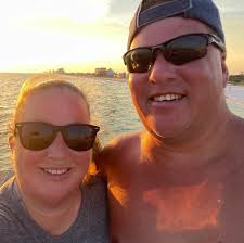 stranger pays for groceries at price chopper