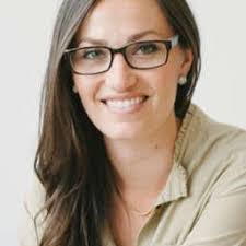 Sara Adler's Instagram, Twitter & Facebook