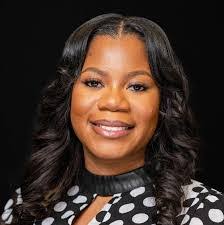 Deborah Bloom's Instagram, Twitter & Facebook