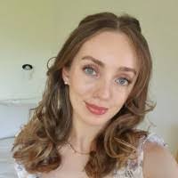 Lisa Lehane's Instagram, Twitter & Facebook