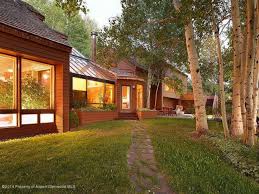 Tour John Denver S Aspen Home In 2020 Aspen House John Denver Aspen John Denver