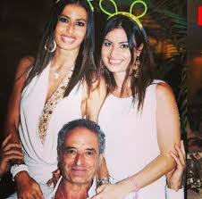 Marzia gregoraci è la sorella della più nota elisabetta: Elisabetta Gregoraci Family Me Marzia Papa Facebook