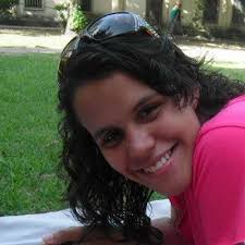 Elizabeth Requena (@RRElizabethRose)