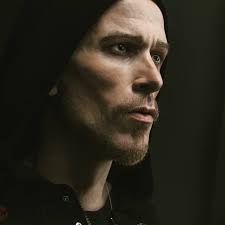 I know the casting posts are getting old, but I think we can all agree that  the godskin duo ought to be played by Christian Bale.