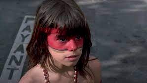 Mais vous le savez, parce qu'il y a 5 minutes dans le couloir je vous ai fait une clé de bras. Un Indien Dans La Ville Sur Tf1 Qu Est Devenu Ludwig Briand Mimi Siku Apres Le Film Cineseries
