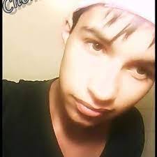 Damian Casares's Instagram, Twitter & Facebook