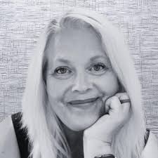 I always say “Thank you,” just in case. 🤷🏼‍♂️😂