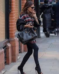 .sur 10 looks signature du style de victoria beckham, qui ont dessiné les contours des tendances 2020. Patek Philippe Nautilus Men Worn By Victoria Beckham Chelsea January 23 2020 Spotern
