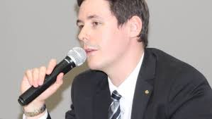 Gratentour. "Fiction et réalité" dans l'œil d'un romancier