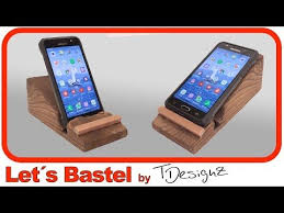 Handyhalter Aus Holz Schnell Und Einfach Youtube Handyhalter Halte Durch Basteln Mit Holz