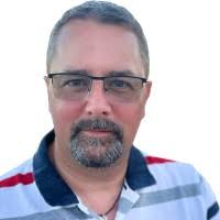 700+ perfis com “Luckow”