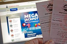 Prizes start at a minimum of £2 for matching just two numbers, and you can win the jackpot by matching all five numbers and both lucky stars. Euromillions Un Mega Jackpot De 130 Millions D Euros A Gagner Ce Vendredi 3 Juillet Actu