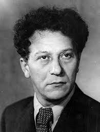 Anahid Minassian's Instagram, Twitter & Facebook