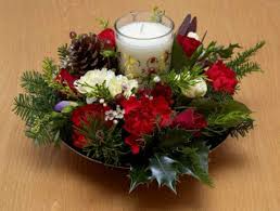 Centro de mesa con vela flotante. Flores O Velas En Los Centros De Mesa Bodas