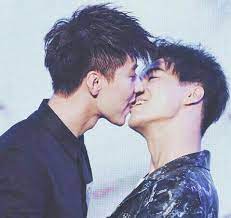 He just didn't look that good in the movie's first scene lol! 340 Meng Rui X Wang Bowen å­Ÿç'žï½˜çŽ‹åšæ–‡ideas Web Drama Actors Singer
