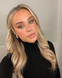 Olivia Markey's Instagram, Twitter & Facebook