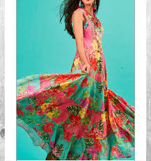Los mejores productos buscados de antica sartoria positano 2018 para ver el precio y comprar. Look Of Rossanarapicano From 14 June 2018 21 Buttons