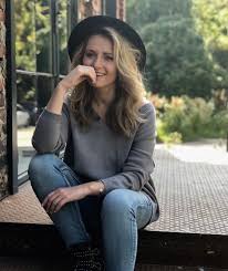 My journey into software engineering published on november 11, 2019 november 11,. Jak Wygladaja Corki Andrzeja Grabowskiego Jedna To Gwiazda Hitowego Serialu Tvn Druga Jest Zona Pawla Domagaly Foto Pikio