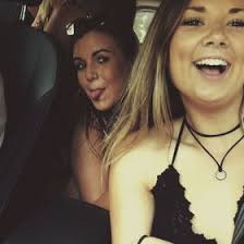 Cait Farrell (caitmfarrell)