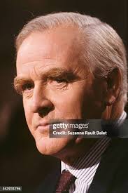 433 Suzanne Elder Photos & High Res Pictures