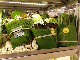 Rangkaian daun rangkaian daun pisang, rangkaian janur. Keren Supermarket Ini Pakai Daun Pisang Untuk Pengganti Plastik