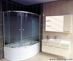 Duşakabin ve kompakt duşakabin sistemleri temizliği ve bakımı hakkında bilinmesi gereken pratik ve yararlı bilgiler. Dusa Kabin Cami Nasil Temizlenir Dekorup