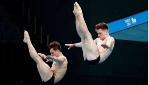 Tom daley and matty lee win gold in men's 10m synchronised dive at tokyo olympics. Under Close Supervision Tokyo Welcomes Foreign Divers To Test Event