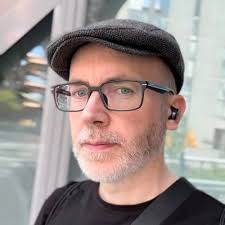 Gavin Doherty (@gavinHCI)