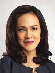 Phoebe Santos's Instagram, Twitter & Facebook