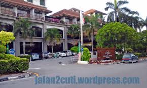 Melaka adalah negeri pertama yang mendirikan kesultanan melayu. Hotel Penginapan Menarik Di Melaka Mahkota Hotel Melaka Makan Angin Jalan Jalan Cuti Cuti