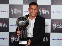 Guilherme arana fm 2021 profile, reviews, guilherme arana in football manager 2021, atlético mineiro, brazil, brazilian, série a, guilherme arana fm21 attributes. Arana Sonha Com Selecao E Ve Atletico Mg Mais Pronto Para Titulos Em 2021 26 02 2021 Uol Esporte