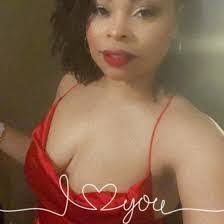 Aisha Calhoun's Instagram, Twitter & Facebook