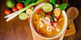 Haloo para bunda yuk cobain masak seafood dengan resep simpel dan instan,rasa enak juga,kuah kental dan kuah rasa full seafood jadi bisa tambah enak masakan. Resep Tom Yum Goong Sup Seafood Asam Pedas Manis Dari Thailand Tanpa Bumbu Instan Merdeka Com