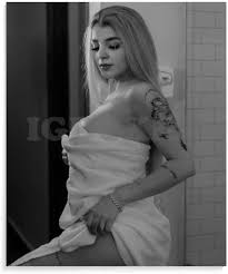 Amazon.com: IDIDOS Model Poster Karely Ruiz Sexy Art Poster4 Canvas Poster  Bedroom Office Art Decor Gifts Unframe-style-1 20x24inch(50x60cm): Posters  & Prints