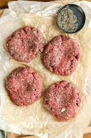 This Is The Best Burger Recipe I Have Ever Tried With Only 4 Ingredients Ground Beef Onions Burger Recipes Beef Best Burger Recipe Burger Recipes Seasoning