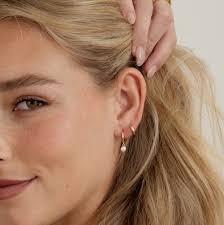 Pearl Earrings, Pearl Hoops, Pearl Huggie Hoops, Pearl Jewelry, Gift for  Her, Bridesmaid Gifts, Small Hoop Earrings, Pearl Huggies