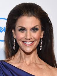 Samantha Harris's Instagram, Twitter & Facebook