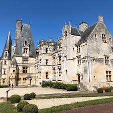 Demeure de la renaissance qui s'est toujours transmise par héritage. Chateau De Fontaine Henry 2 Tips From 54 Visitors