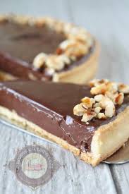 Tarte Au Chocolat Feve Tonka Et Noisettes Caramelisees Tarte Au Chocolat Gateaux Et Desserts Recette Chocolat