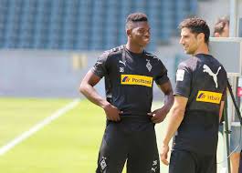 Xhaka joined gladbach from basel in 2012 and has since developed into a key figure at the club, making over 100 bundesliga appearances. Borussia Monchengladbach Granit Xhaka Rat Breel Embolo Zu Gladbach